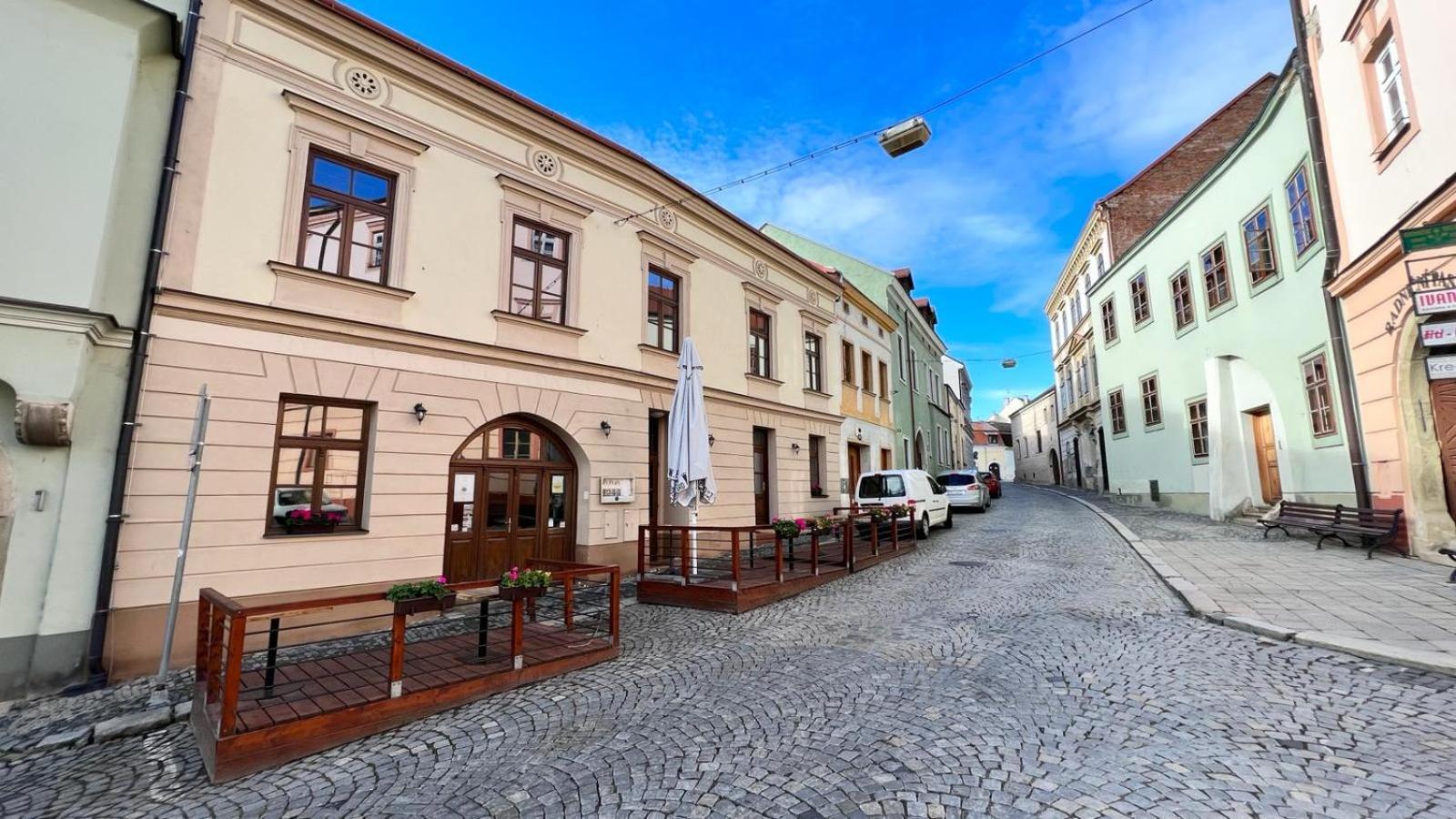 Penzion U Radnice, Byt 3 Znojmo Buitenkant foto